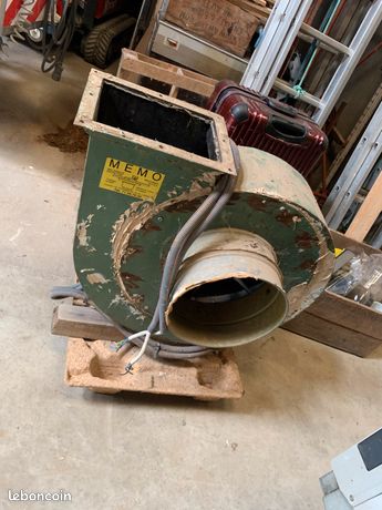 Moteur et aspirateur pour aspiration menuiserie