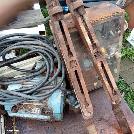 Moteur triphasé