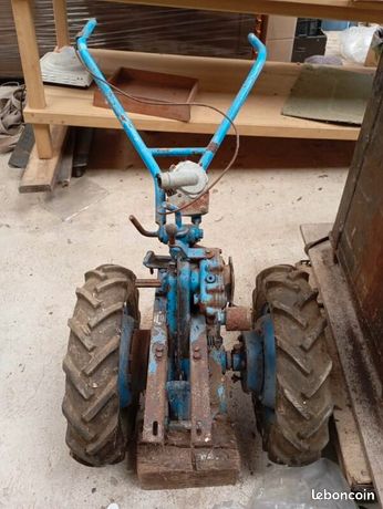 Motoculteur complet avec les accessoires mais sans moteur
