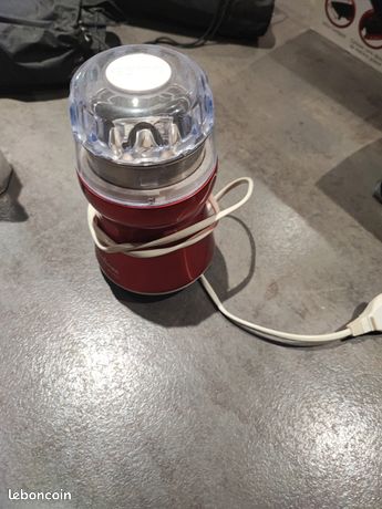 Moulin a café et cafetière italienne