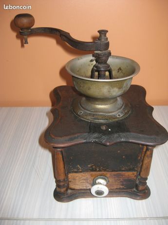 Moulin a café manuel en bois vintage