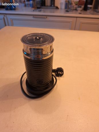 Mousseur à lait Aeroccino nespresso