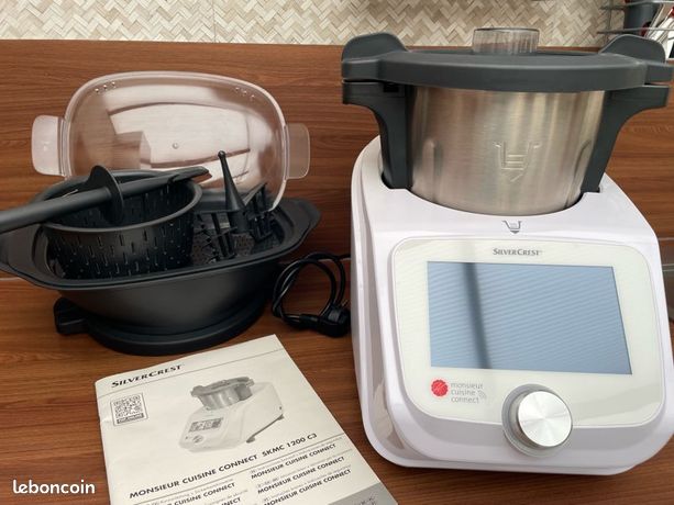 Mr cuisine connecte en parfaite état avec tout ces accessoires