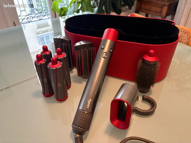 Multi-styler Dyson Airwrap