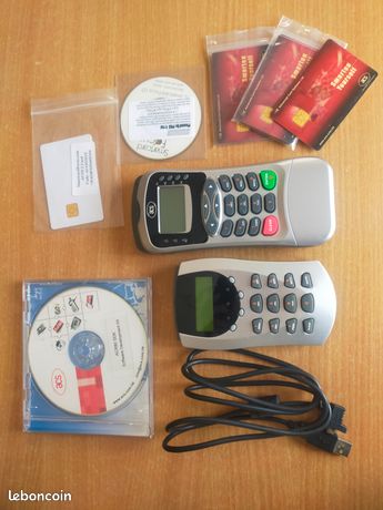 MULTIMEDIA Lot de deux lecteurs cartes à puces Acr80 et acr88