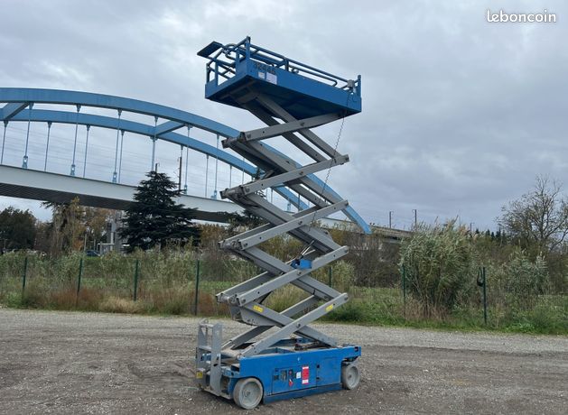 Nacelle Ciseaux GENIE GS3246