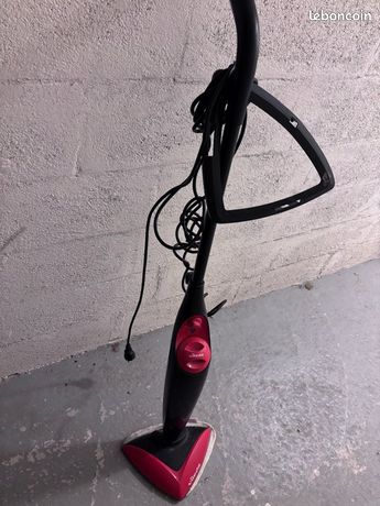 Nettoyeur vapeur pour le sol