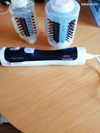 jamais servi Seche cheveux Calor brush activ volume et shine 1000w ceramic