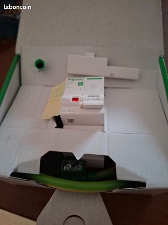 Parafoudre schneider R9plc