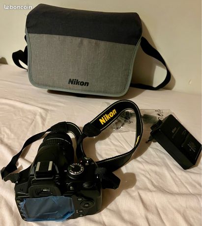 Nikon D3200 + 18-55 DX VR