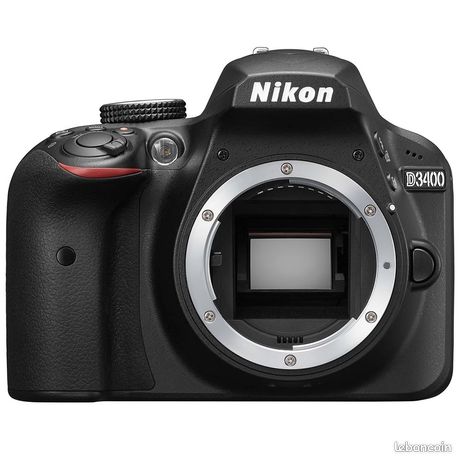 Nikon D3400 + 2 batteries + Objectif + Flash