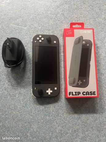 Nintendo switch lite + 1 jeu