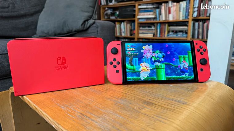 Nintendo Switch OLED édition Mario neuf