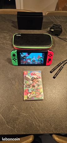 Nintendo switch v2 et pochette jeu splatoon 2