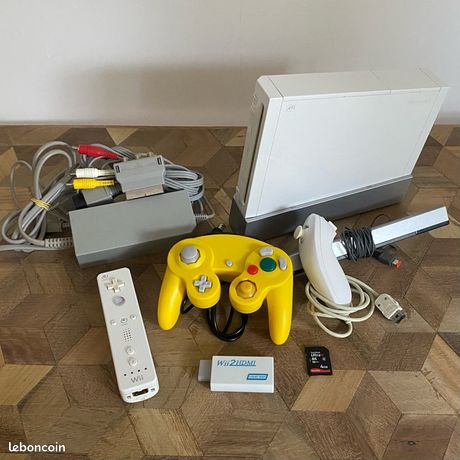 Nintendo Wii blanche compatible GameCube + accessoires complets