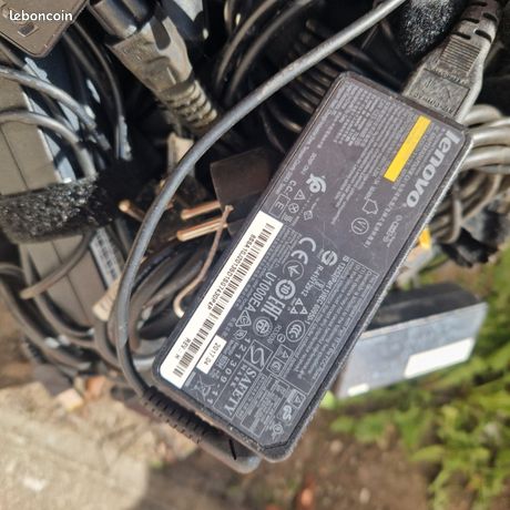 Nombreux chargeur lenovo ordinateurs