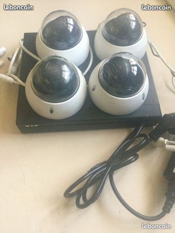 NVR IP 4 voies POE +4 cam jour nuit +disque dur