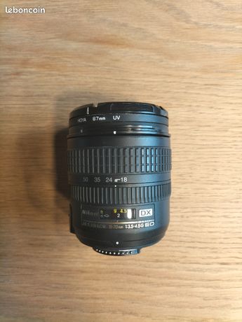 Objectif Nikon AF-S dx if ed 18 - 70 mm f/3.5 - 4.5 série G Nikkor + filtre UV HOYA 67 mm