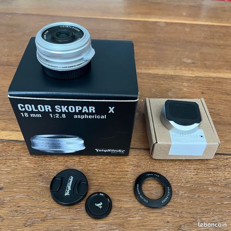 Objectif Voigtländer 18mm f/2.8 Fuji X silver