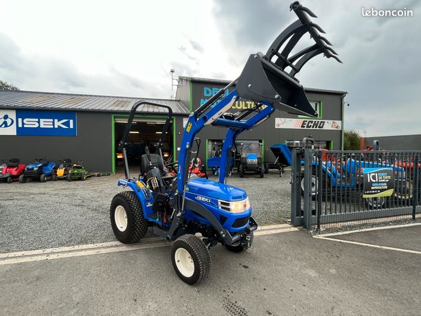 Offre Exceptionnelle 26cv TRACTEUR ISEKI TM3267 Godet Multi Roues Gazon ou Agraire HOMOLOGUEE ROUTE Inverseur VOLANT + DA