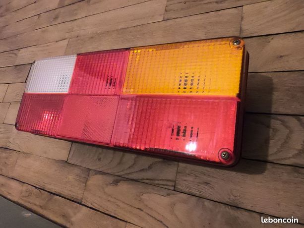 Optique arrière poids lourds