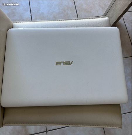 Ordinateur asus X751BP blanc