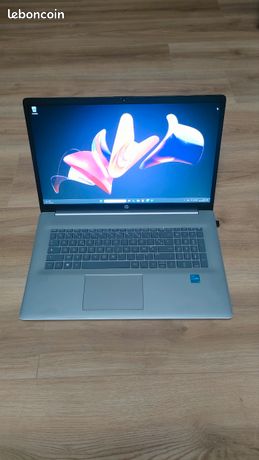 Ordinateur portable HP 17-CN3003NF état neuf