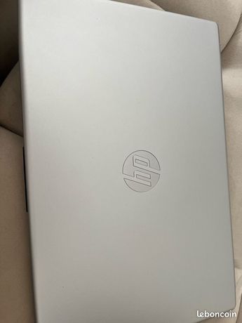Ordinateur portable HP gris