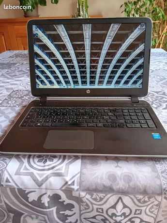 Ordinateur portable HP PAVILION 15-p263nf