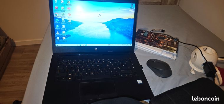 Ordinateur portable HP 14-ckDrock avec clavier sans fil