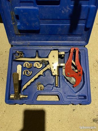 Outil de plomberie
