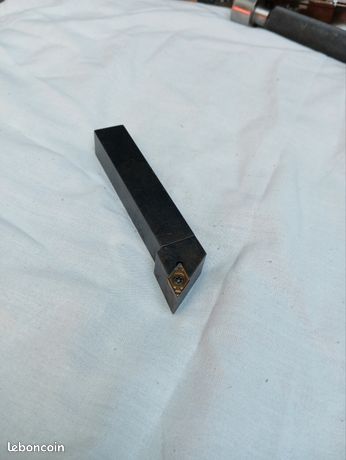 Outil de tournage DCMT 20MM