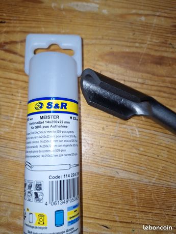 Outil S & R pour perforateur