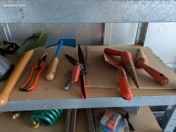 Outillage de jardi