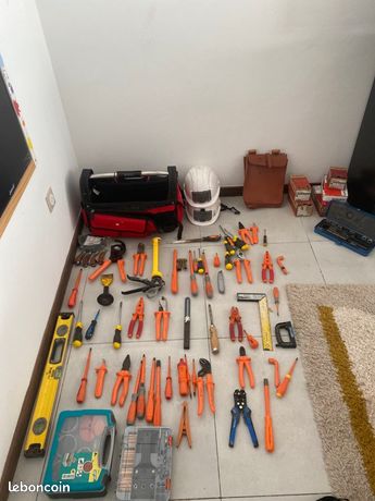 Outillage à main électricien