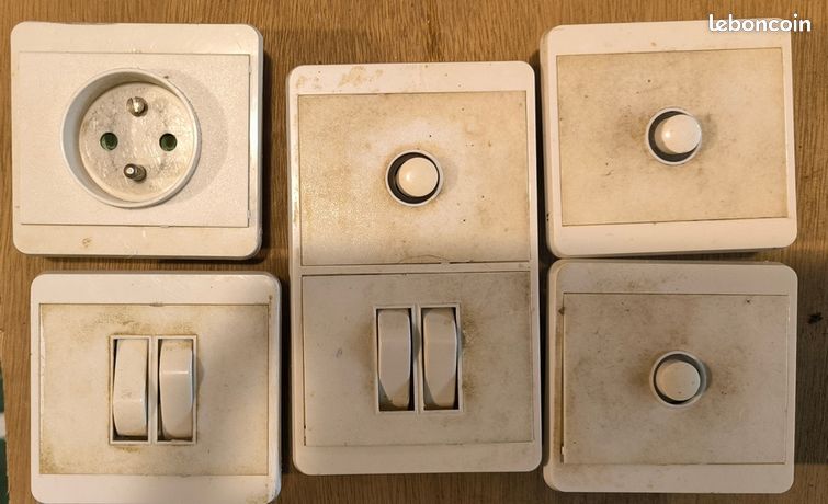 Outillages de bricolage divers