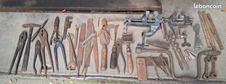 Outils anciens