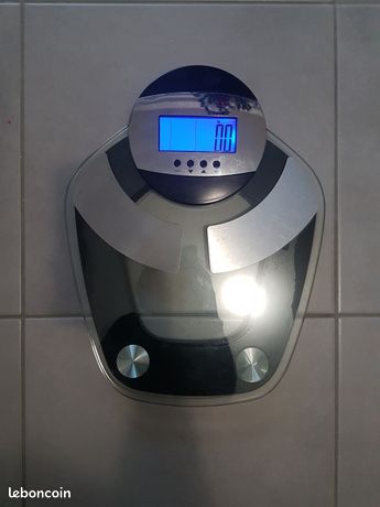 Pèse personne impédancemètre