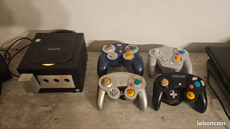 Pack gamecube jeux et manettes