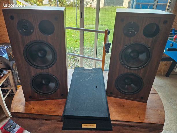 Paire d'enceinte audio référence 26 marque audio prestige