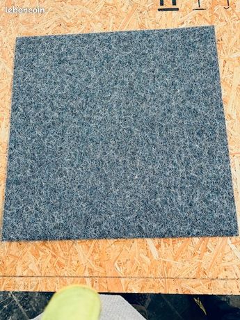 Palette de dalle de moquette grise