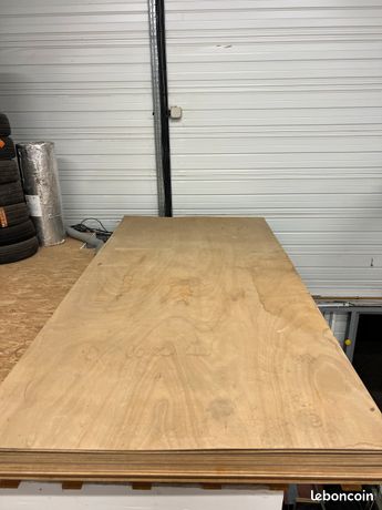 Panneaux contreplaqués