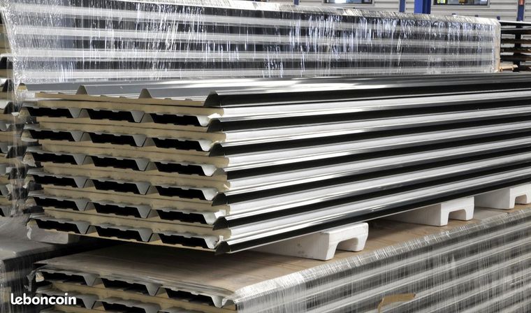 Panneaux isolés / tôles toiture / tôles tuiles / bardage / toiture