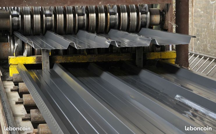 Panneaux isolés / tôles toiture / tôles tuiles / bardage / toiture