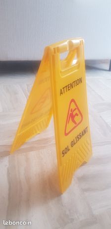 Panneaux sol glissant