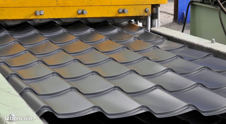 Panneaux tuiles / tôles bac acier toiture bardage / panneaux isolés / accessoires