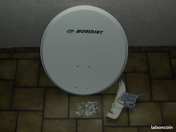 Parabole Worldsat diam 60 neuf + fixation mat