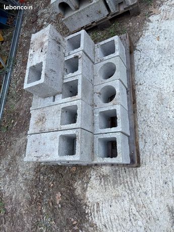 Parpaing creux poteau chaînage