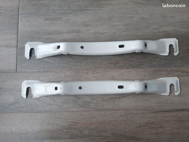 Pattes de fixation pour chauffe eau