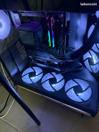 PC 9800X3D Asus X870E-E 64Go DDR5 SSD 4To Gen 5